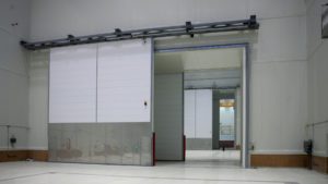 Подвесная противопожарная перегородка / серия FRM5315